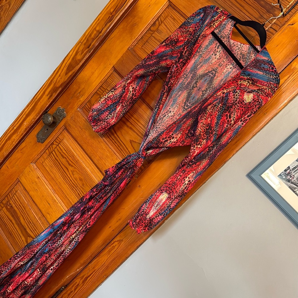 Beautiful long flowing swim cover up.